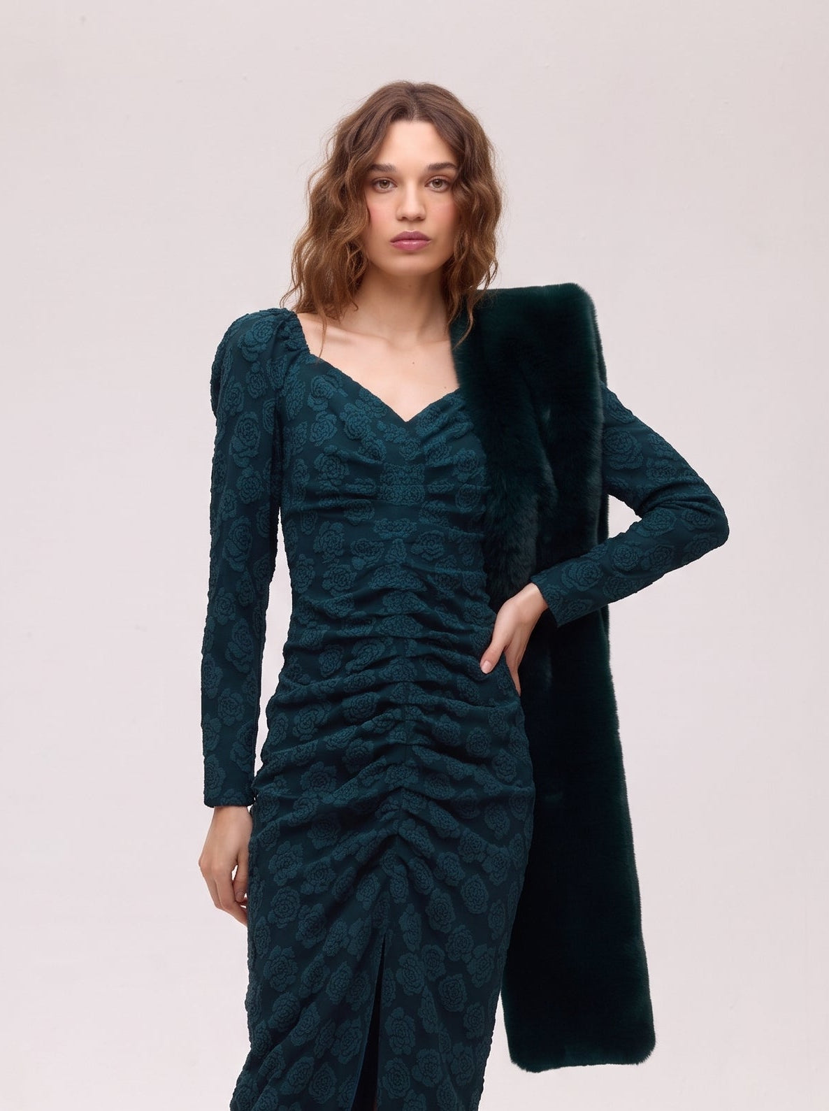 CROWD GREEN - Green faux fur stole