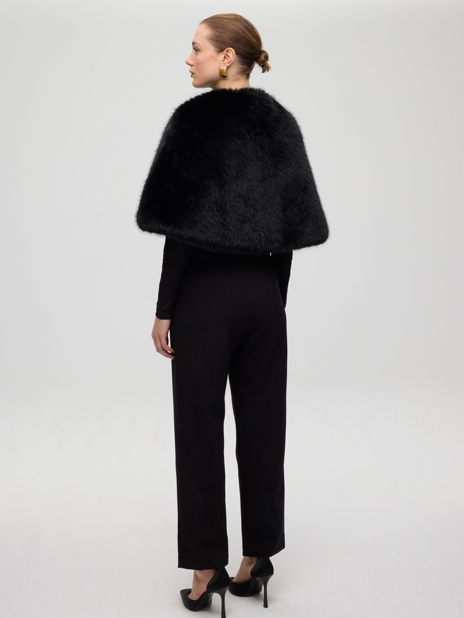 mioh | FORT PANT - Pantalón pinza negro. Vestidos de fiesta para invitadas de boda perfectas. Marca española de moda