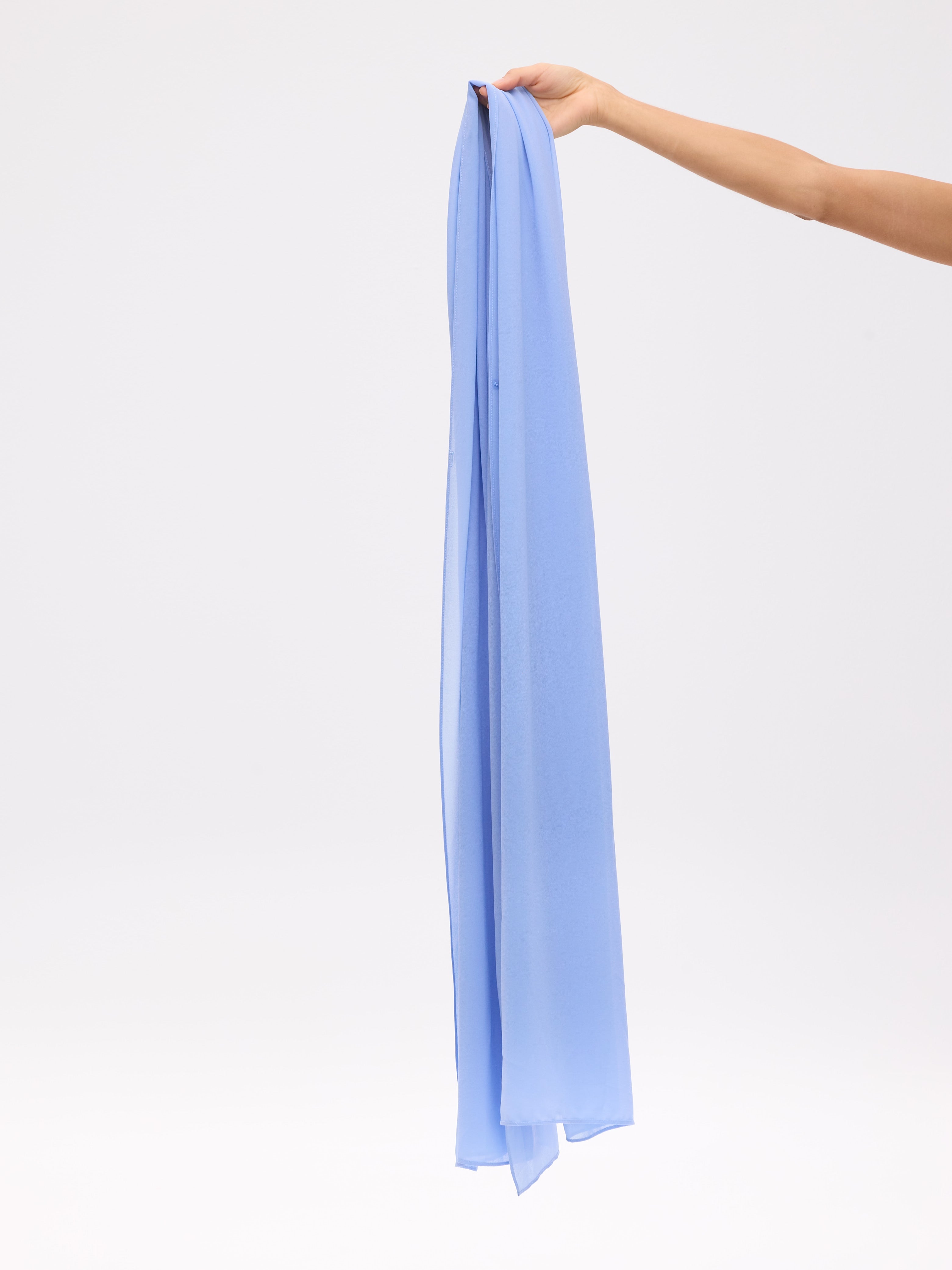 MIRANDA BLUE - Vestido Jacquard drapeado manga larga, perfecto para invitadas de boda y fiesta spring summer. MIOH es la marca española de vestidos de fiesta para invitadas de boda más de moda en España