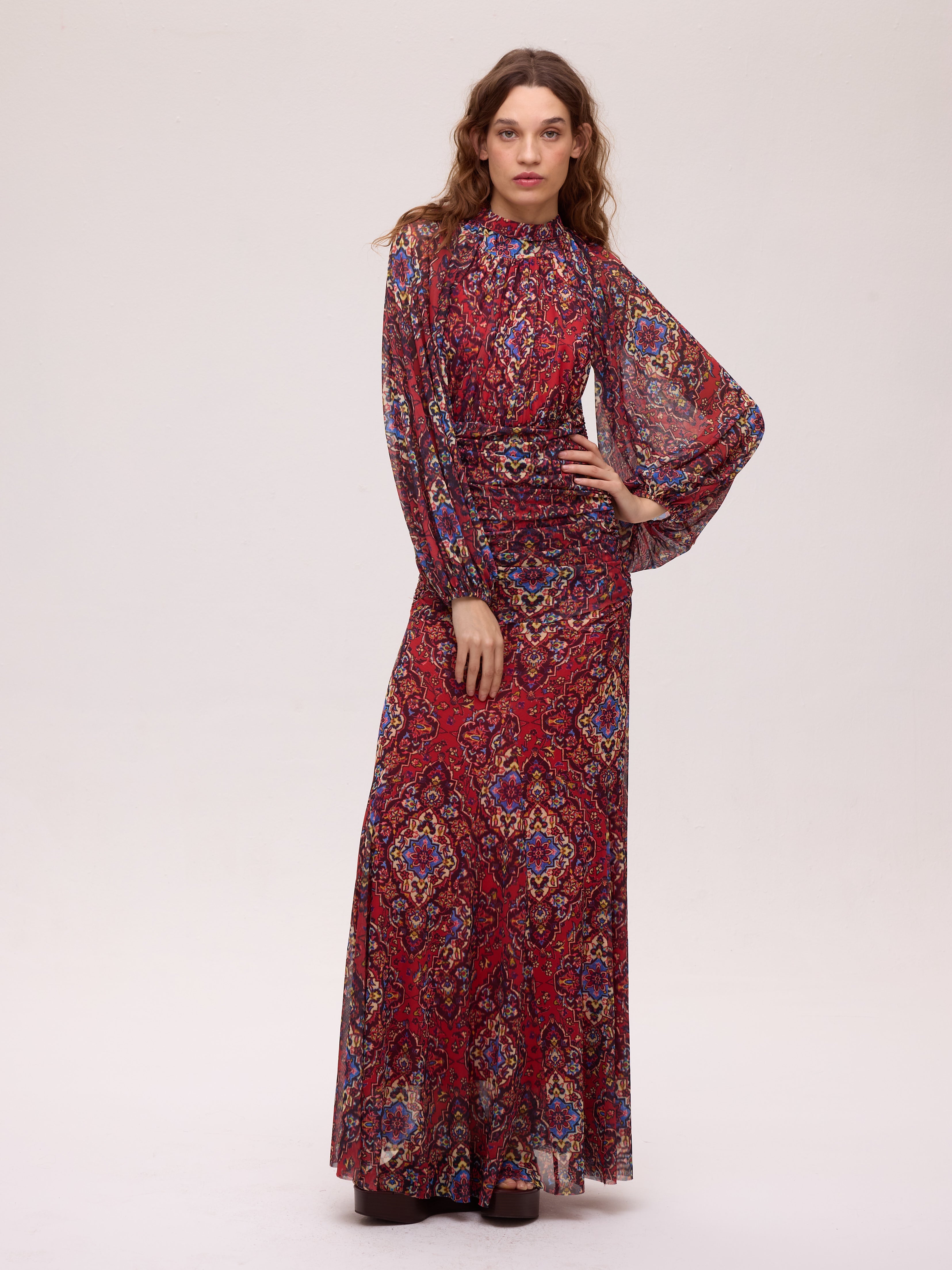 MISTRAL PRINT - Vestido halter tejido tul estampado boho, vestido de invitada de boda de la colección otoño invierno de MIOH, diseñado en España