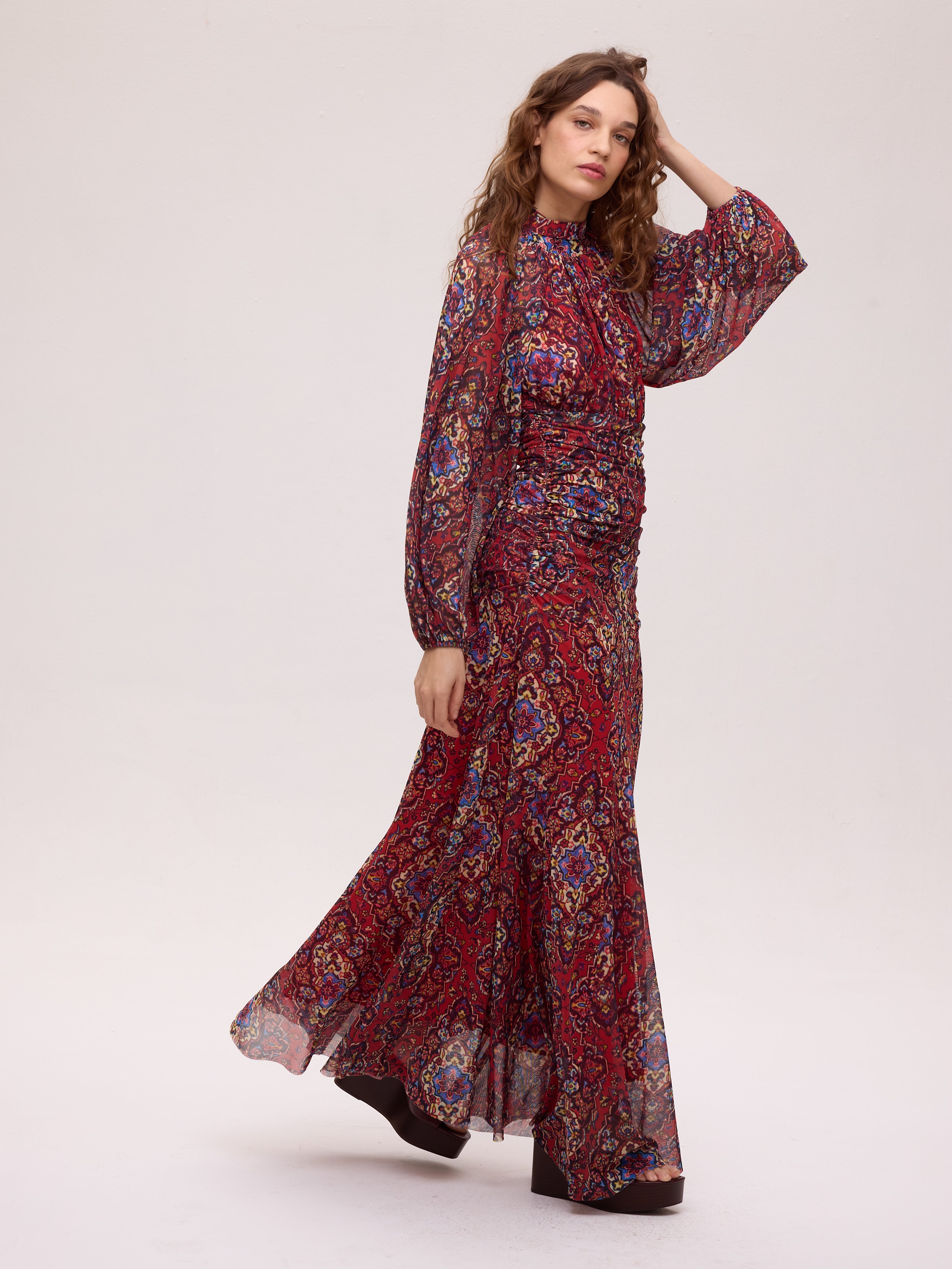 MISTRAL PRINT - Vestido halter tejido tul estampado boho, para brillar como invitada en cualquier evento. MIOH, la marca española de vestidos de fiesta más de moda en 2026