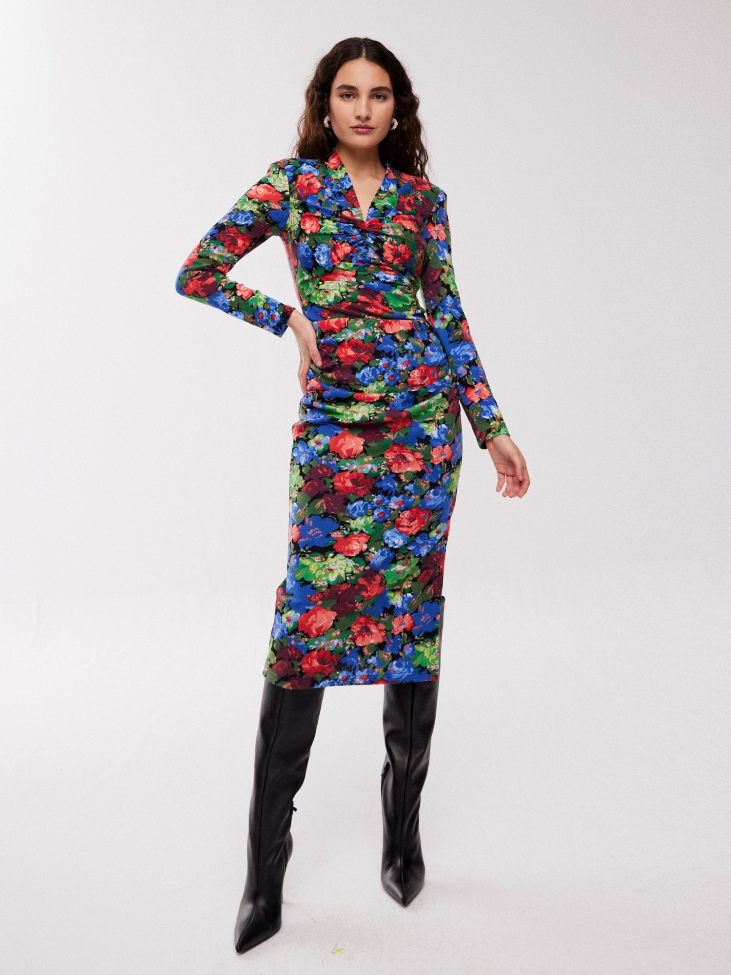 mioh | MARLON FLOWERS - Vestido midi largo para invitada boda, fiesta y diario. Pura tendencia vogue FW23. MIOH marca española moda famosas instagramers