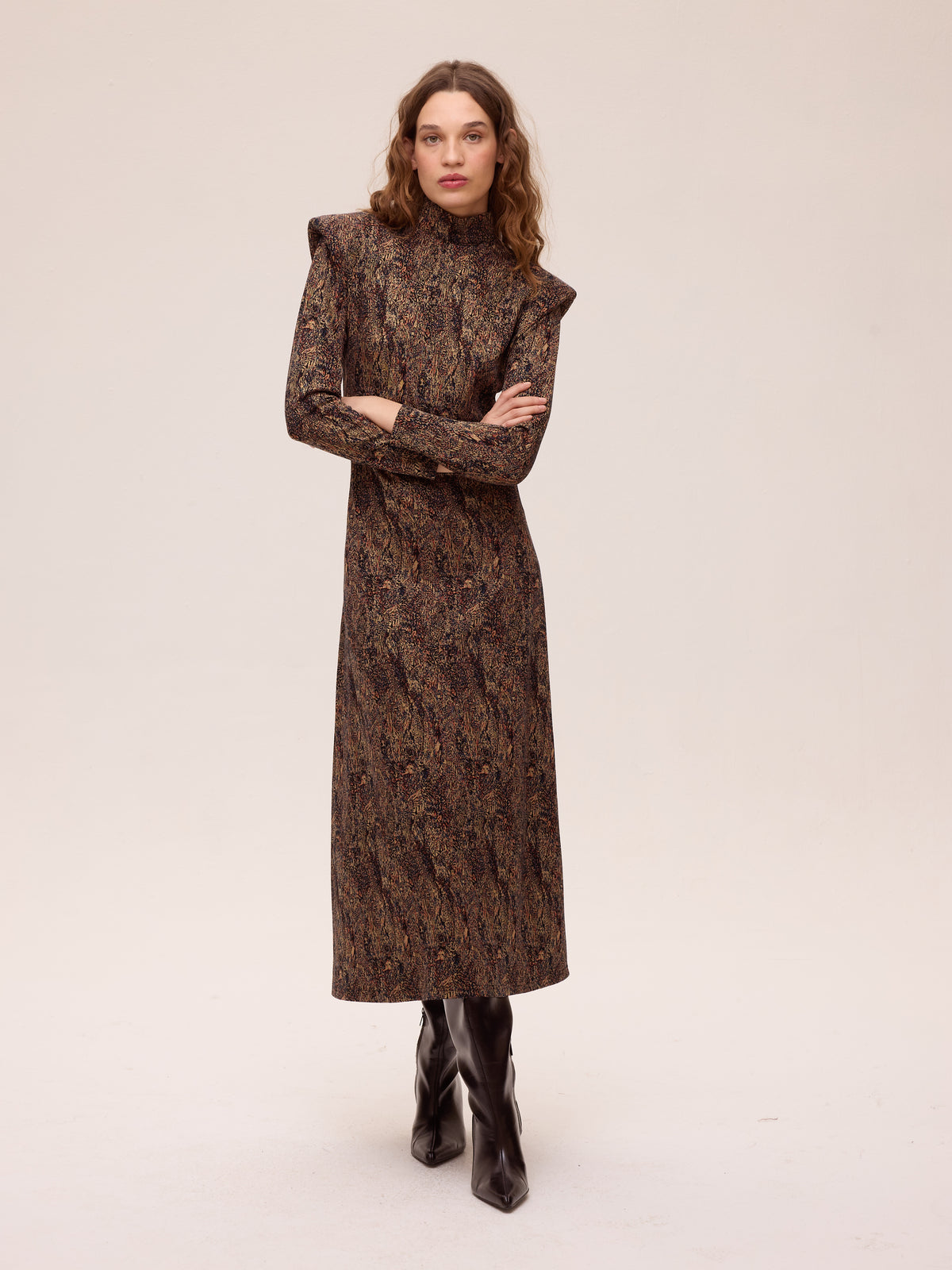 CHIARA LUREX - Vestido tejido punto lurex multicolor, un vestido de invitada de boda con el sello de MIOH, la marca de moda española más buscada en 2026