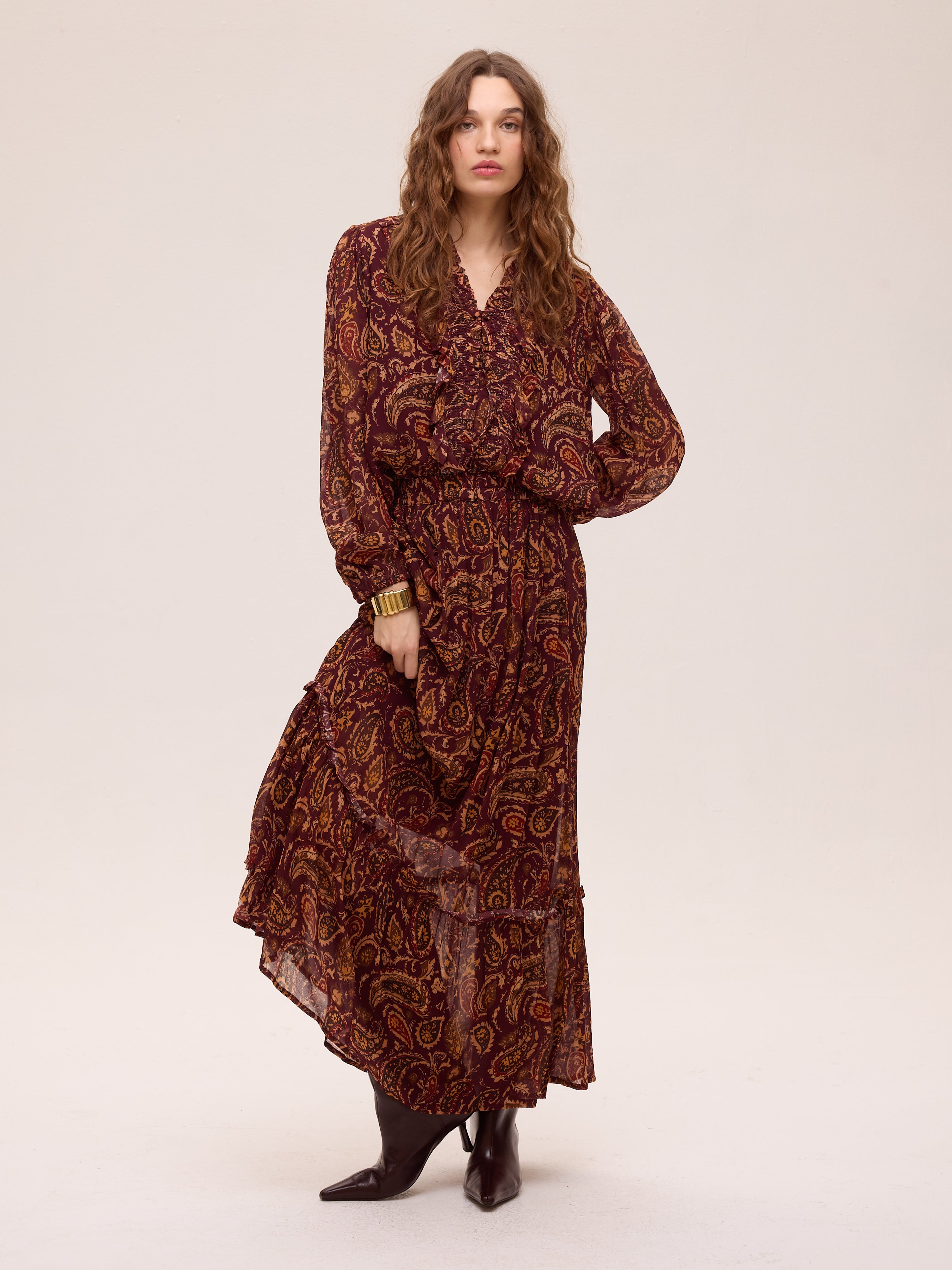 DRIZZ PAISLEY SKIRT - Falda con volantes, combínala con el resto de la colección FW26 de MIOH y crea tu look de invitada perfecta