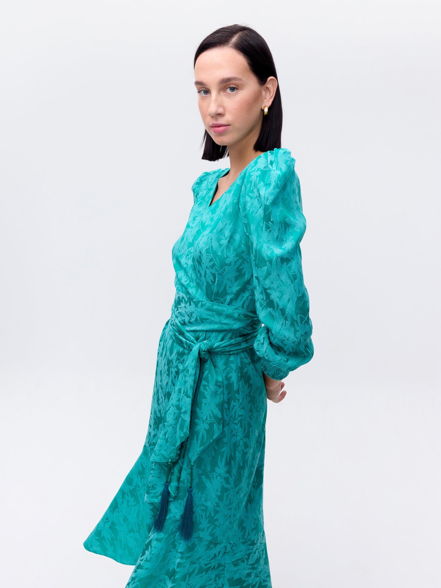 MIOH | ENDLESS GREEN - Vestido wrap jacquard verde para invitada de boda