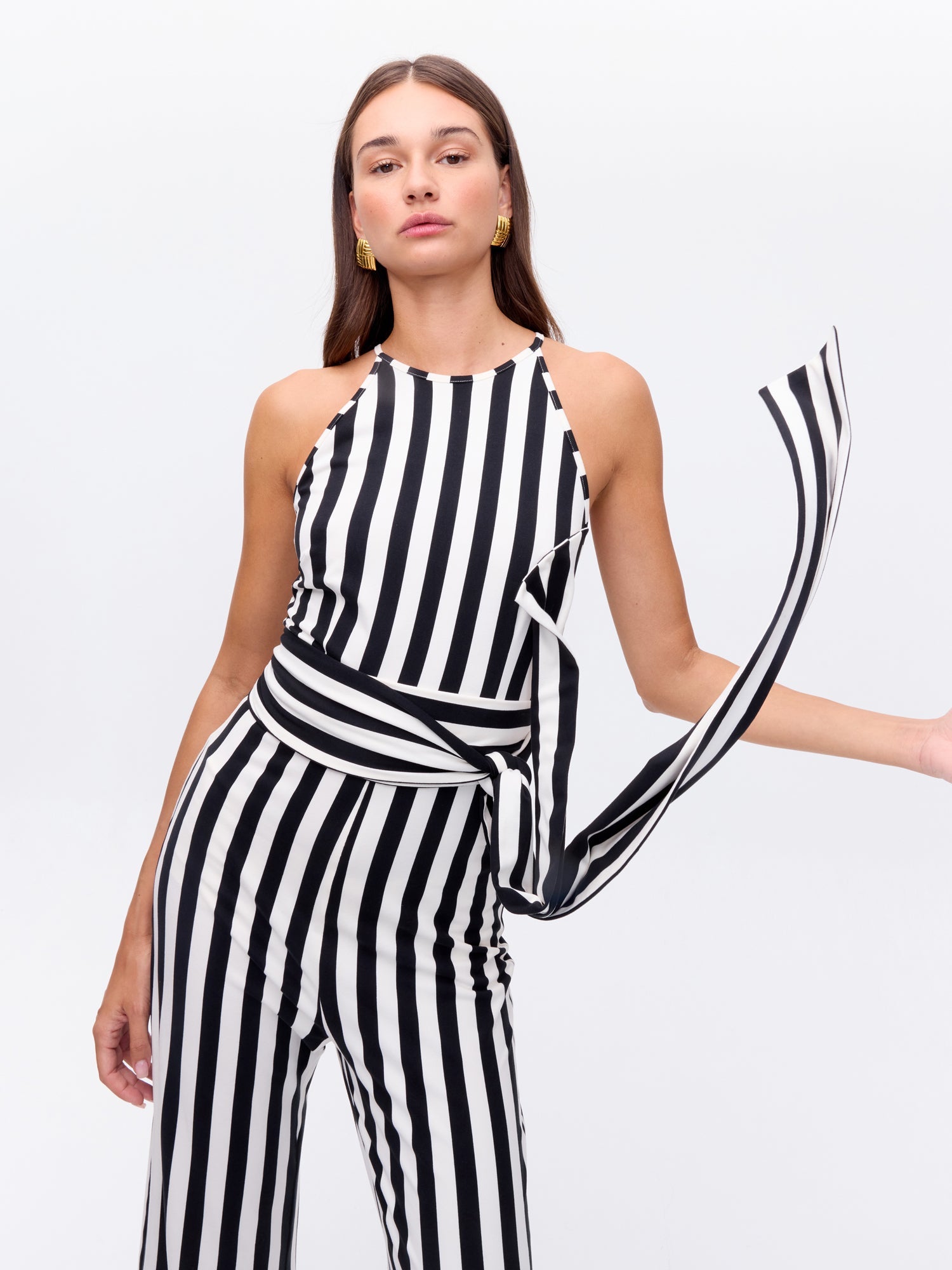 MIOH | FLAVOR STRIPES - Mono cuello halter rayas blanco y negro para invitada de boda