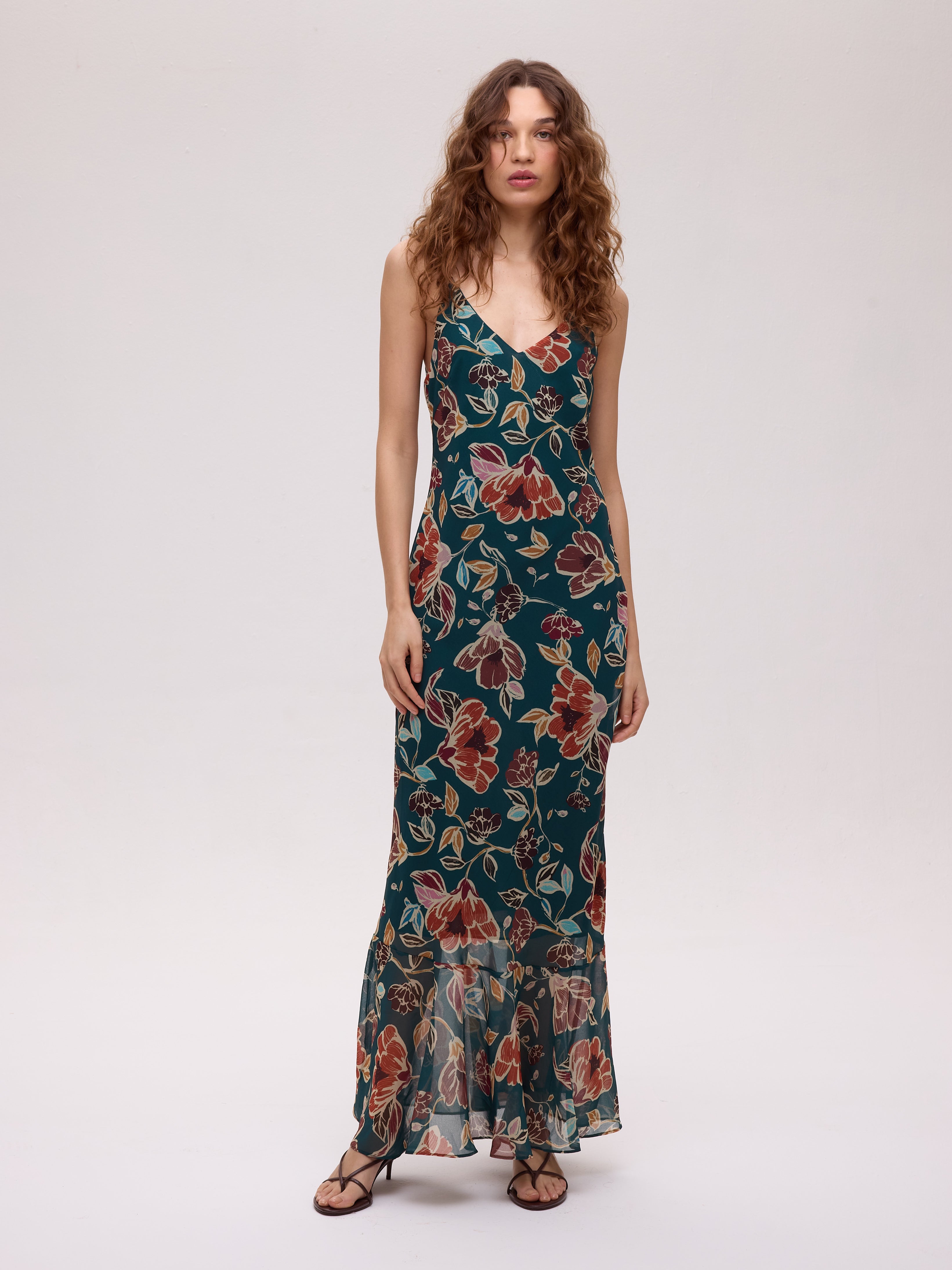 GRAZIA FLOWERS - Vestido y top de gasa estampado floral tirantes, vestido de fiesta para invitadas que buscan tendencia y calidad. MIOH, moda española de evento