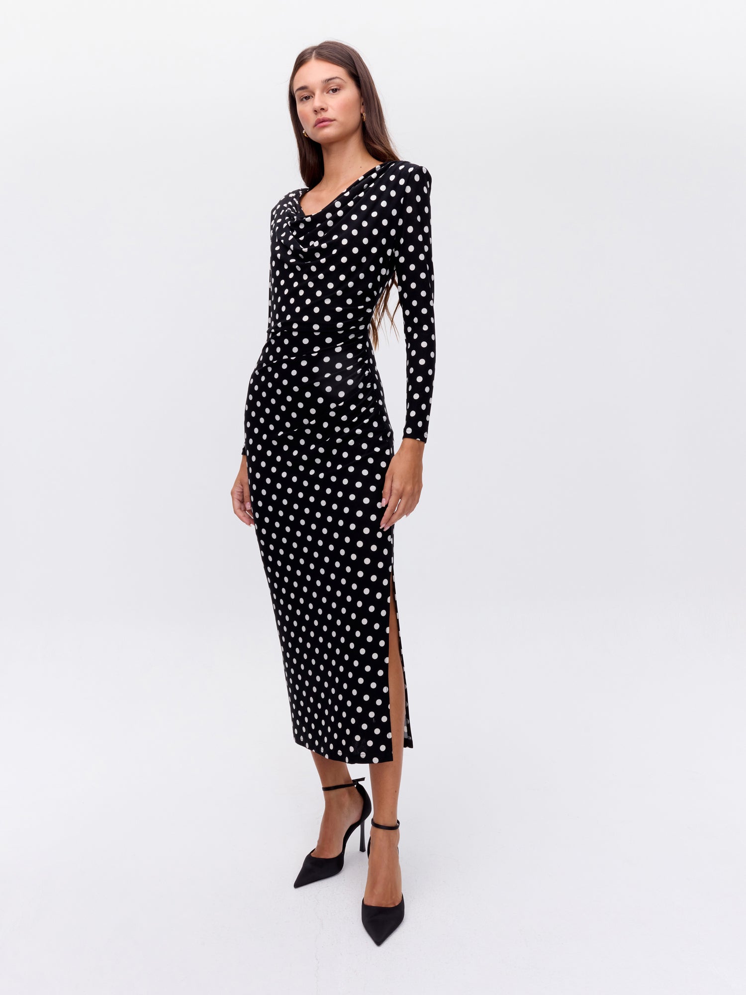 MIOH | OCASO DOTS - Vestido cuello drapeado manga larga lunares para invitada de boda