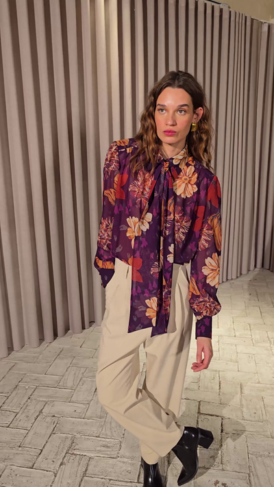 ALLURE FLOWERS - Camisa gasa print flores, una alternativa al vestido de invitada de boda, con el sello de MIOH