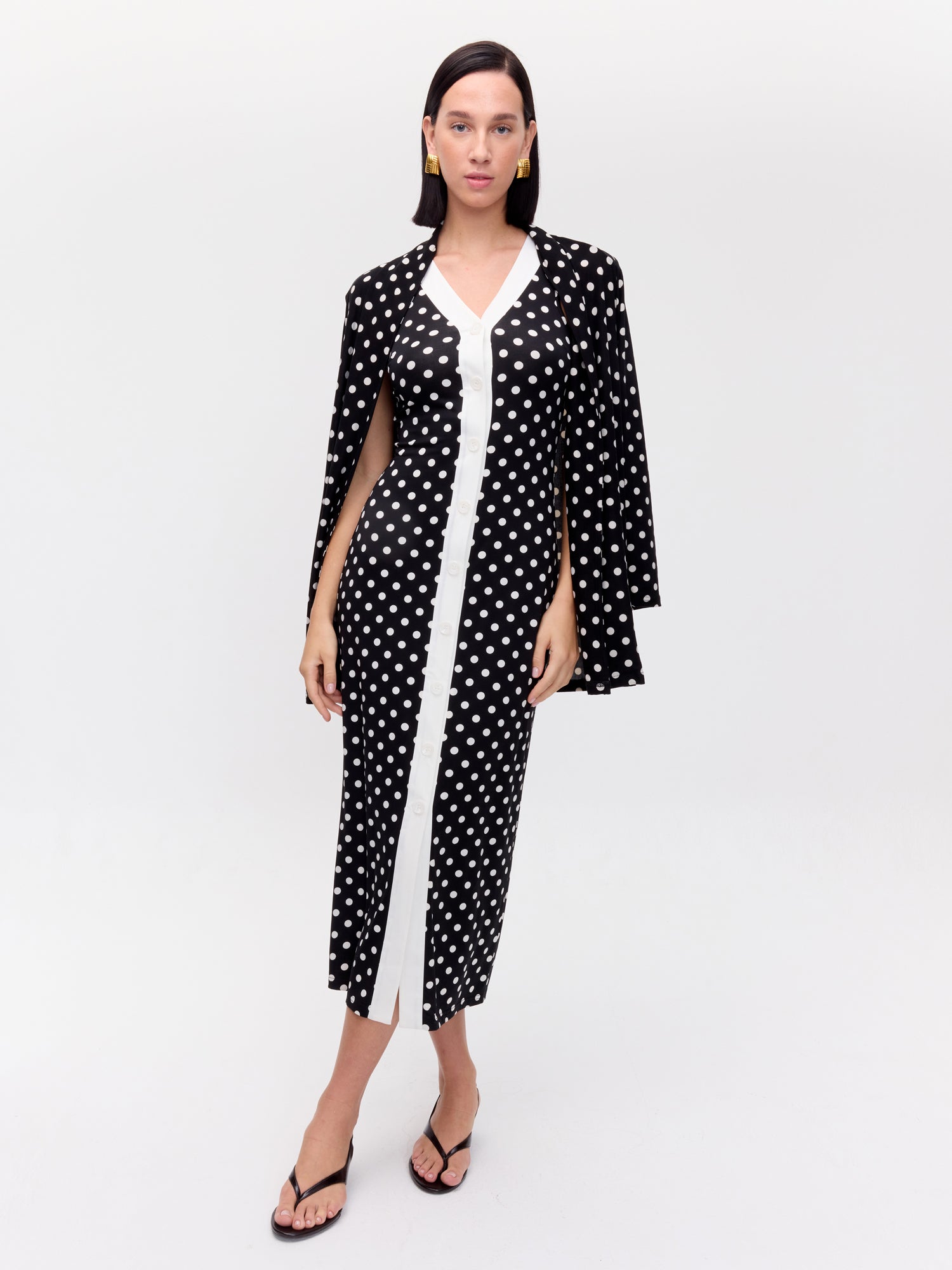 MIOH | SPICY DOTS - Kimono lunares blanco y negro para invitada de boda