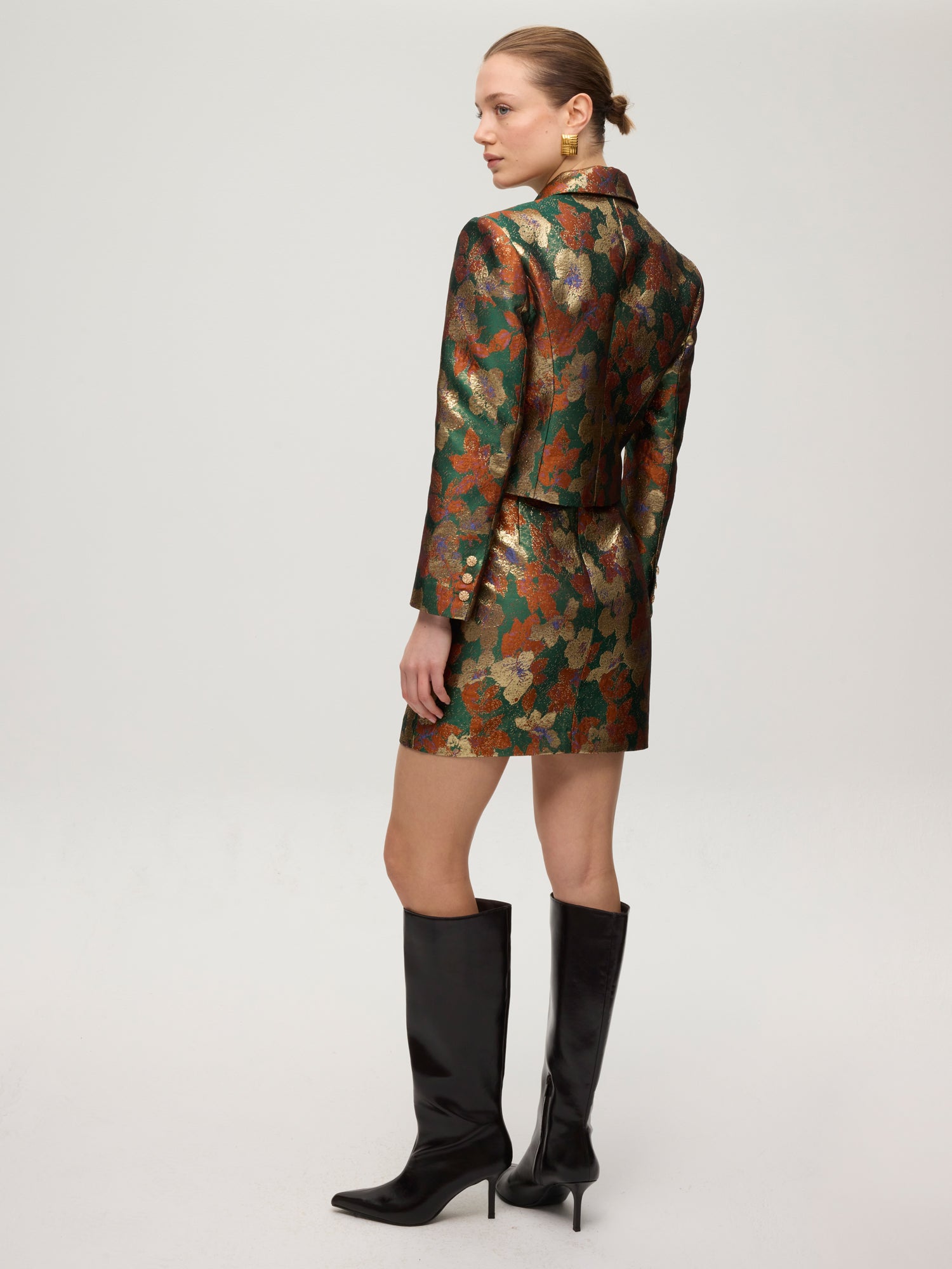 mioh | STATE FLOWERS - Mini falda flores verde. Vestidos de fiesta para invitadas de boda perfectas. Marca española de moda