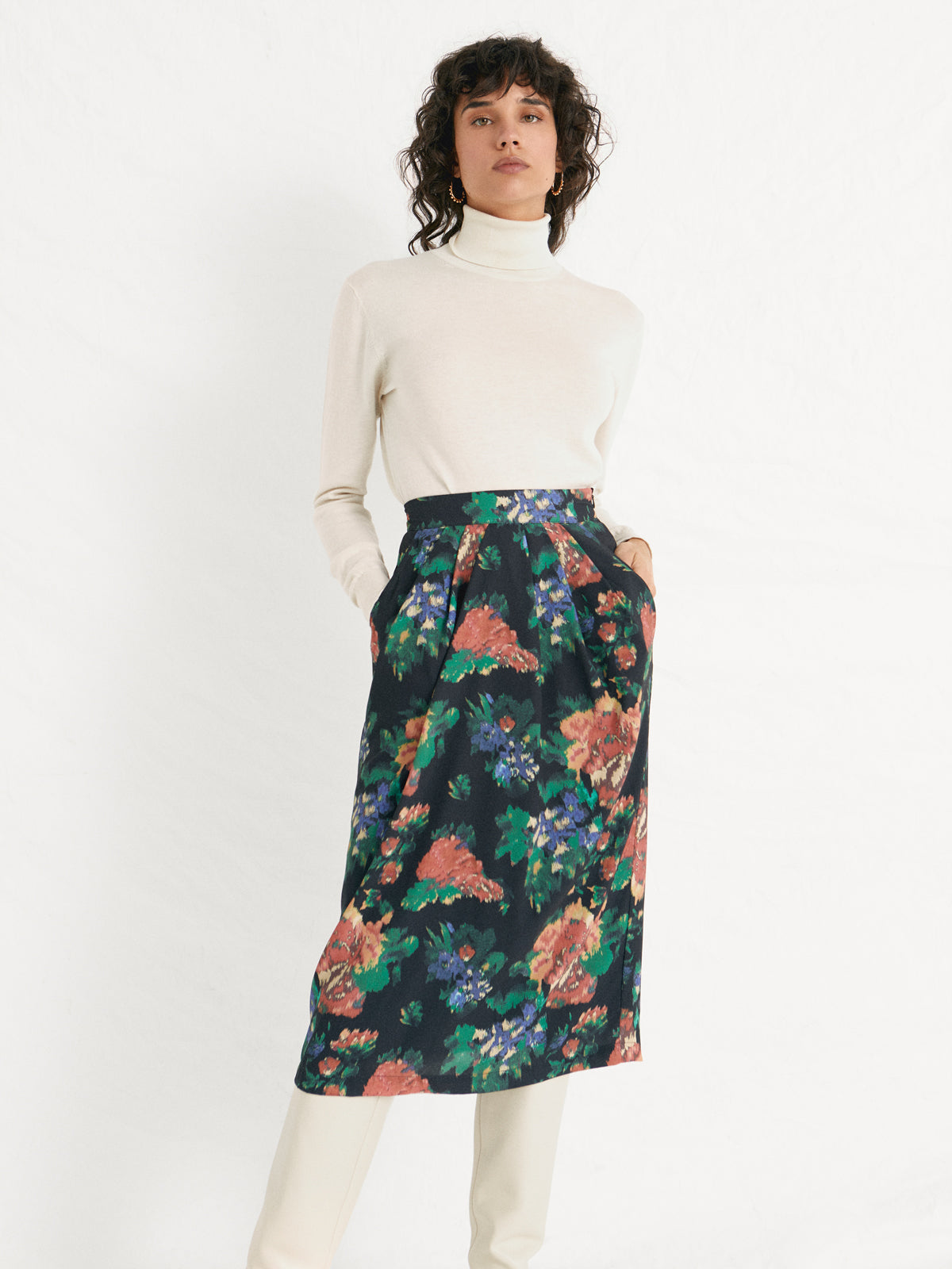 mioh | MULDER - Falda midi flores difuminadas - Tendencia Street Style